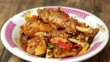 Ayam kecap Sunda.