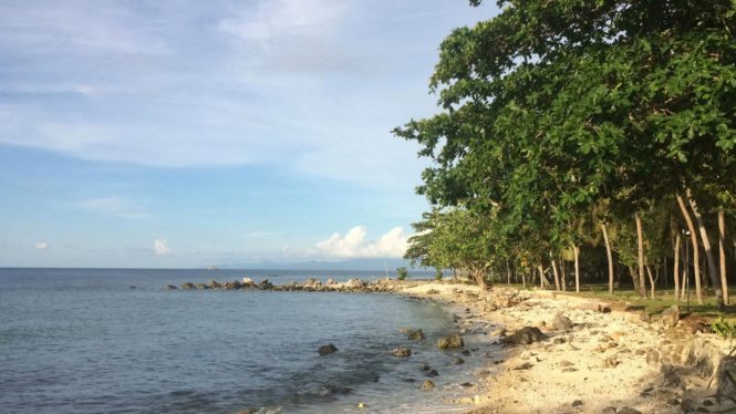 Pantai Tanjung Lesung
