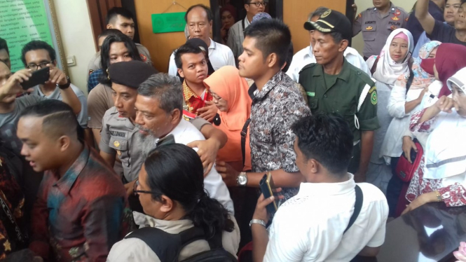 Sidang Gugatan Aset First Travel Berakhir Ricuh