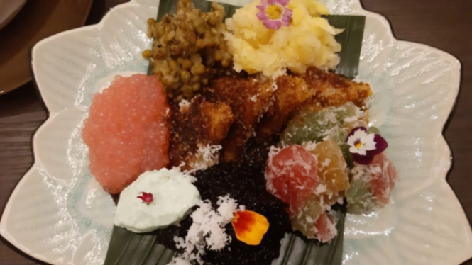 Brongko pisang di JW Marriott Hotel