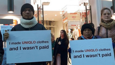 Warni dan Yayat demo toko Uniqlo di Denmark