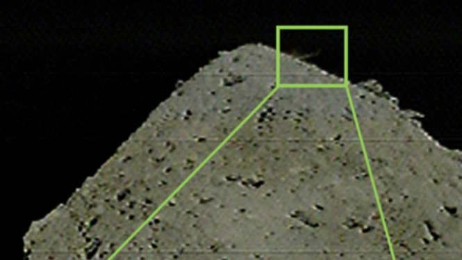 Gambar permukaan Asteroid Ryugu diambil dari kamera DCAM3 milik pesawat luar angkasa Hayabusa 2.