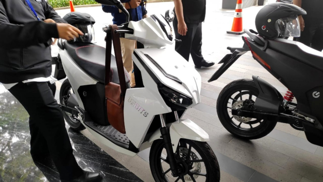 Sepeda motor listrik Gesits