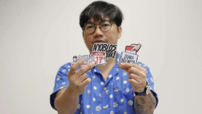 Reza Mustar, Komikus Indonesia.