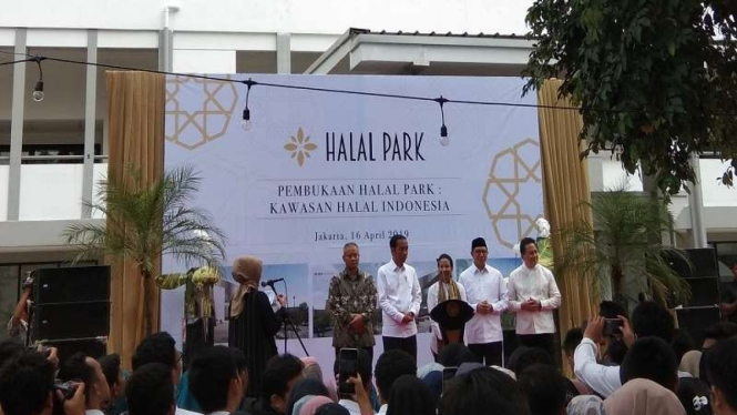 Presiden Jokowi meresmikan miniatur Halal Park