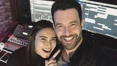 Ayu Ting Ting dan Artis Turki