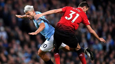 Laga Premier League antara Manchester City melawan Manchester United