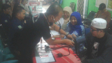 PPK Kecamatan di Kota Jambi Cek Kesehatan saat rekapitulasi suara.