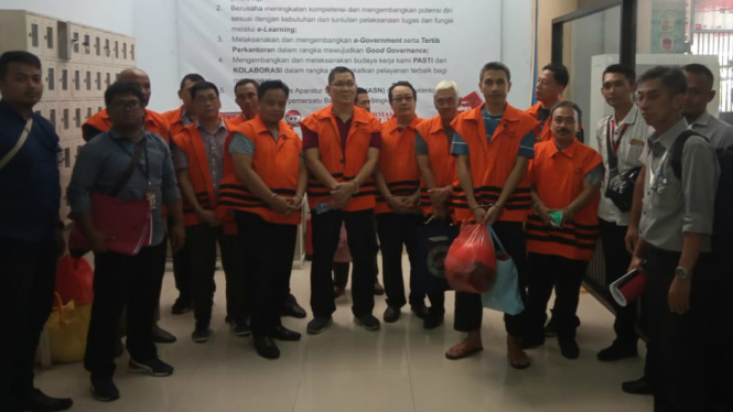 Jaksa KPK mengeksekusi 10 mantan anggota DPRD Kota Malang