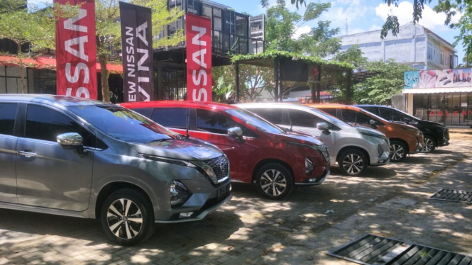 All New Nissan Livina test drive