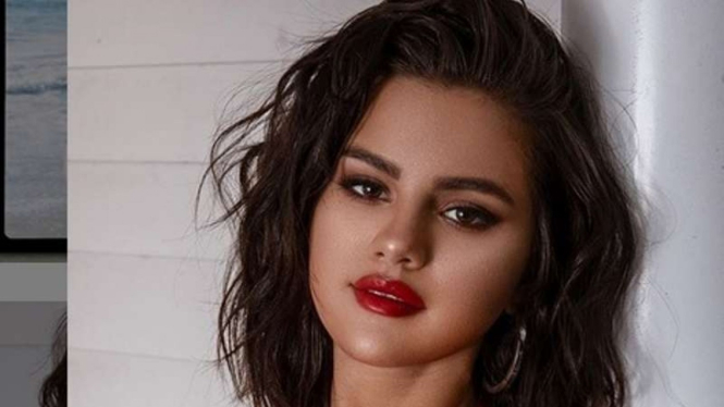 Selena Gomez.
