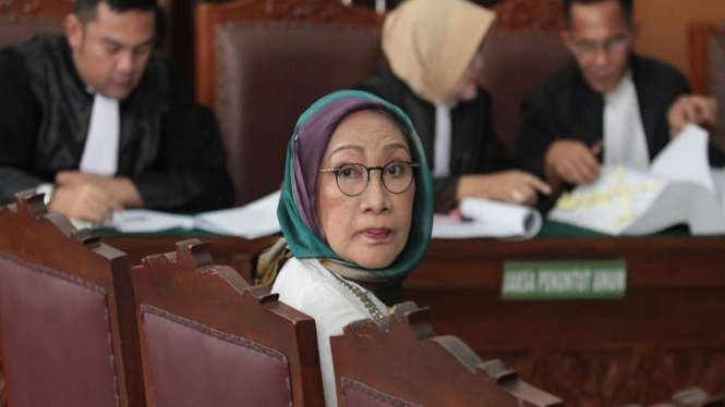 Terdakwa kasus dugaan penyebaran berita bohong atau hoaks Ratna Sarumpaet 