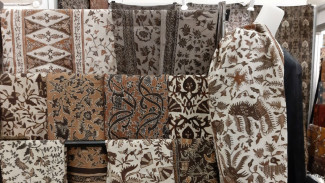 Hampir Punah, Batik Tanah Liek Kini Kembali Bergairah