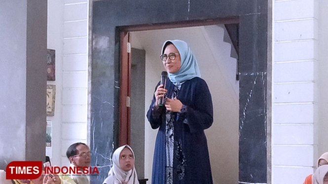 DR.IR Hetifah Sjaifudian MPP. saat memberikan sambutan. (Foto: Kusnadi/TIMES Indonesia)