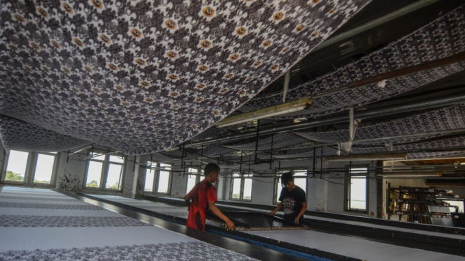 Industri tekstil di Bandung, Jawa Barat.