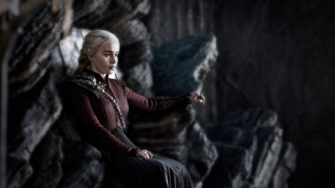 Daenerys Targaryen (Emilia Clarke) dalam Game of Thrones Season 8.