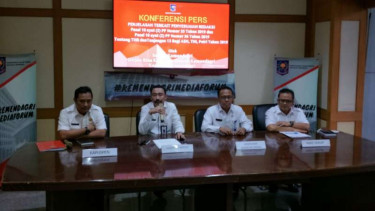 Konferensi pers THR dan Gaji ke-13 PNS