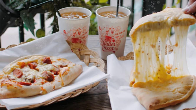 Menu di Panties Pizza.