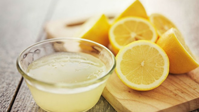 Ilustrasi air lemon.