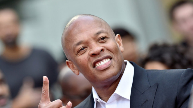 Sosok Miliarder Pertama di Dunia Hip Hop, Bisnisnya Sampai Diakuisisi Apple!. (FOTO: Vanity Fair)