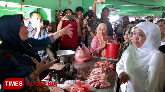 Gubernur Jawa Timur, Dra. Hj Khofifah Indar Parawansa (baju putih). (dok/TI)