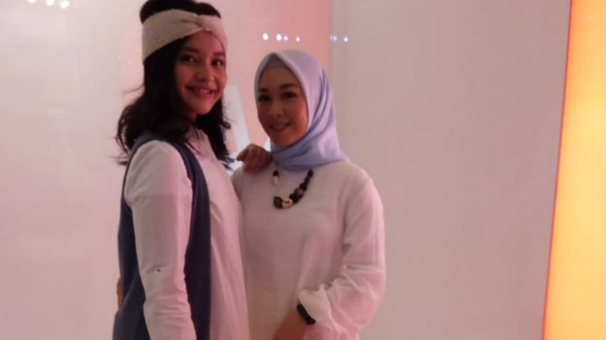 Dita dan Ovi