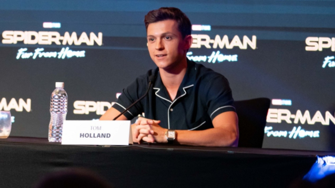 Tom Holland saat Konferensi Pers Spider-Man: Far from Home di Bali