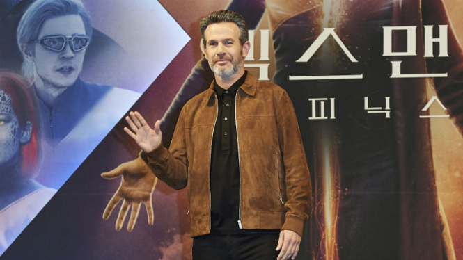 Sutradara Dark Phoenix, Simon Kinberg.
