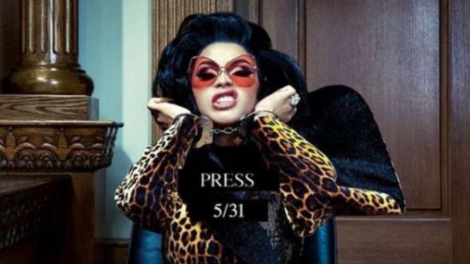 Cardi B.