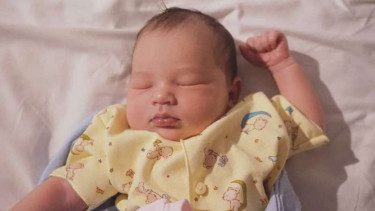 Anak kedua Dahlia Poland