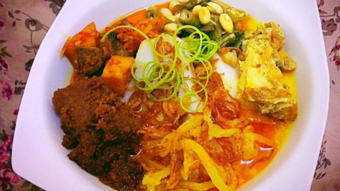 Sayur godog Betawi.