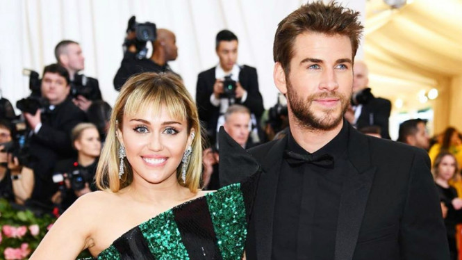 Miley Cyrus dan Liam Hemsworth