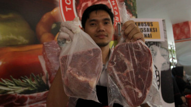 Stok Daging Jelang Lebaran
