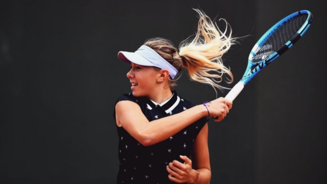 Petenis muda Amerika Serikat, Amanda Anisimova. 