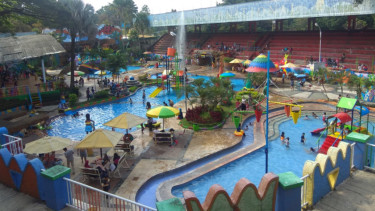 Sengkaling Waterpark, objek wisata legendaris dari masa ke masa.