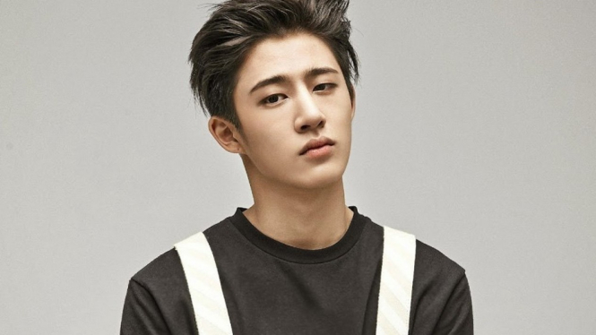 B.I iKON