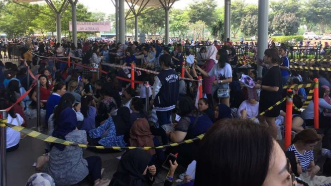 Antrean penonton konser super junior