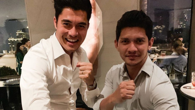 Henry Golding dan Iko Uwais