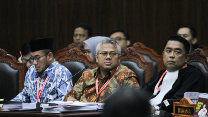 Ketua KPU Arief Budiman dalam Sidang Gugatan Pilpres 2019 di MK