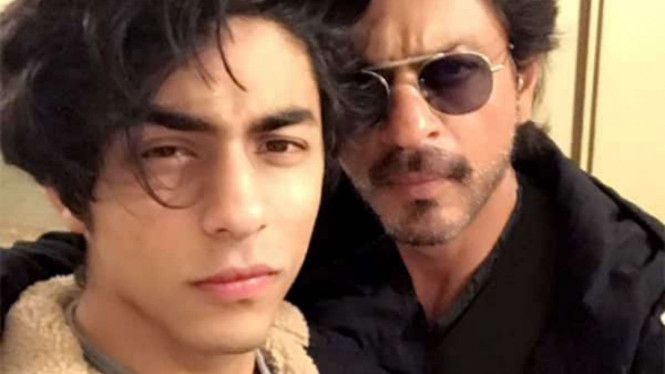 Shah Rukh Khan dan putranya, Aryan Khan