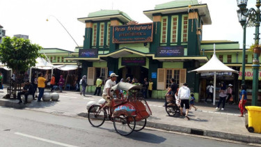 Pasar Beringharjo saat ujicoba kawasan semi pedistrian di Jalan Malioboro.