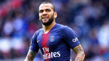 Dani Alves saat masih memperkuat Paris Saint-Germain (PSG)