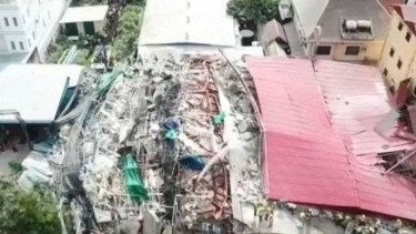 Bangunan runtuh di Kamboja
