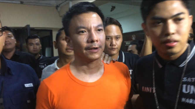 Jerry Aurum di Polres Jakarta Barat.
