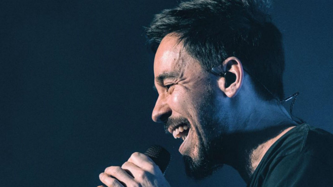 Mike Shinoda.