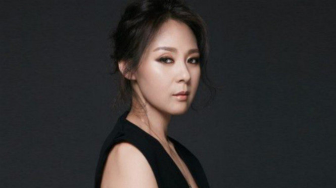 Jeon Mi Sun.