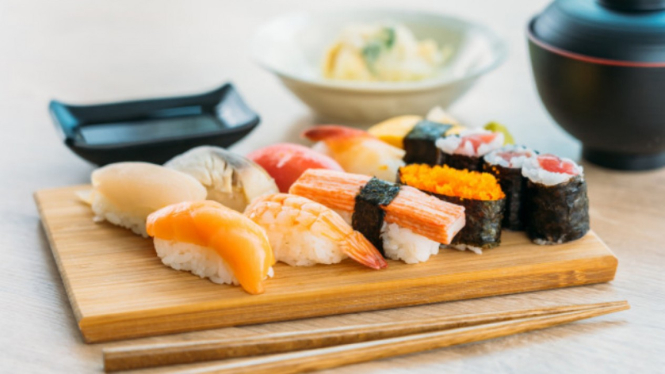 Sushi.
