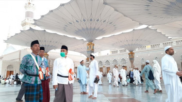 Jemaah haji Indonesia ibadah Arbain di Masjid Nabawi