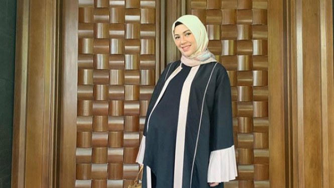 Pesinetron Ratna Galih