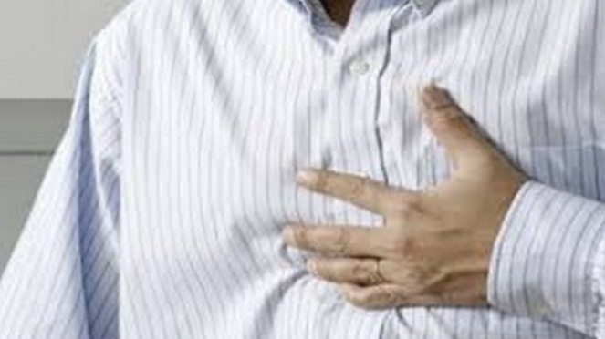 Sakit jantung tak melulu karena faktor genetik, namun juga dipicu gaya hidup yang tidak sehat atau pola makan yang buruk. (Foto Ilustrasi)